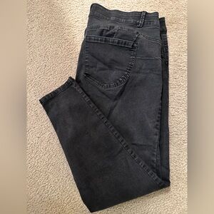 Democracy Women's Black Skinny Jeans 20w